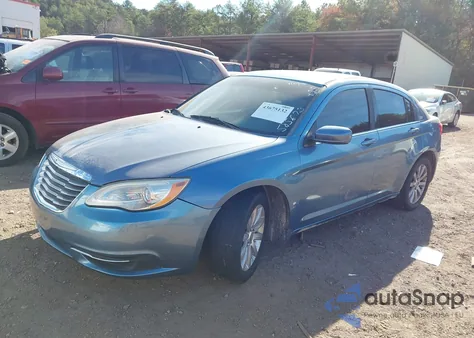 2011 Chrysler 200 Touring из США, поврежденный, VIN 1C3BC1FB2BN585673